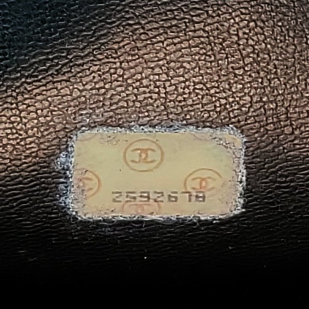 RARE 1991 Vintage Black Lambskin Chanel Purse - Authenticated! - Picture 13 of 15